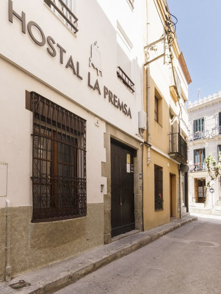 hostal_visitarenys_lapremsa_01